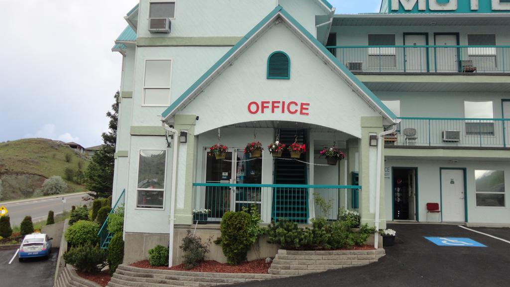 Alpine Motel Kamloops Exterior photo